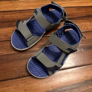 Eddie Bauer Boys Sandals Size 2